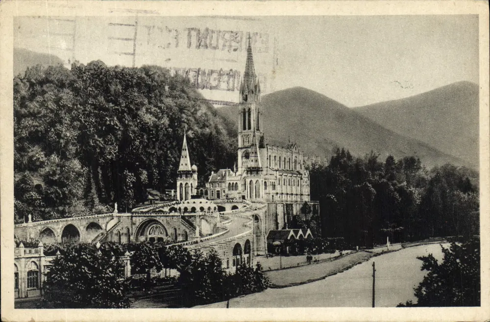 Lourdes — La Basílica y las Piscinas — Edición P. D. n°34 - Anverso