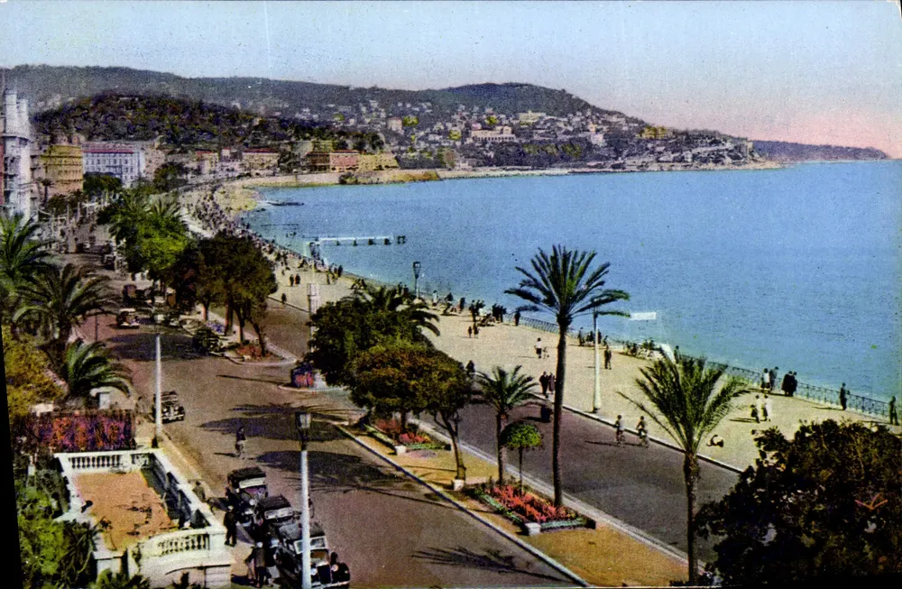 Nice - Le Mont-Boron et la Promenade des Anglais — Éditions G.M.C. - A.D.I.A. NICE - Recto