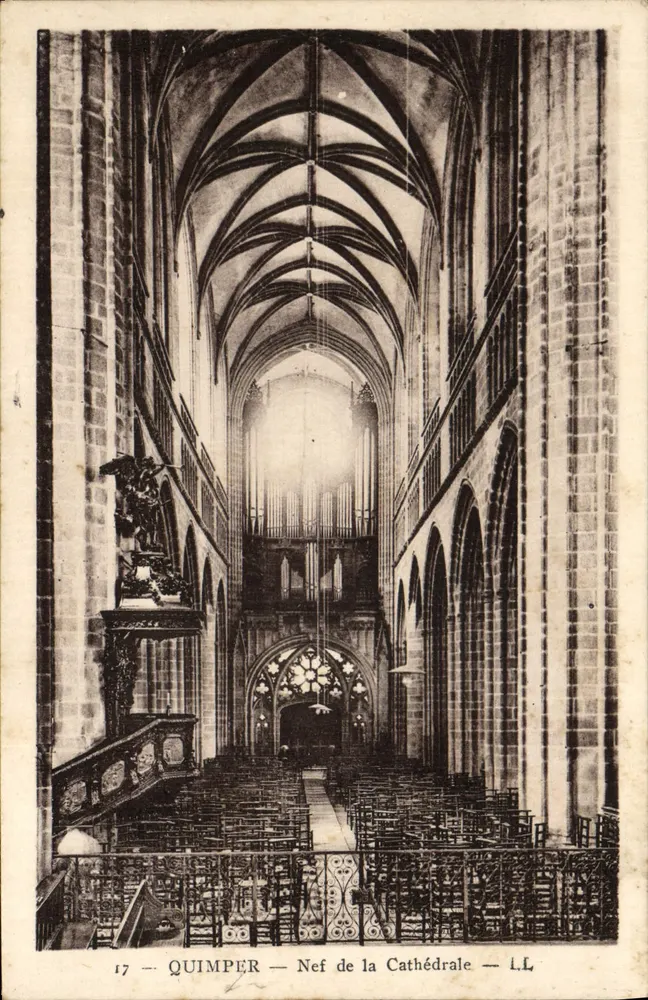 Quimper — Nef da Catedral — L.L. n°17 - Frente