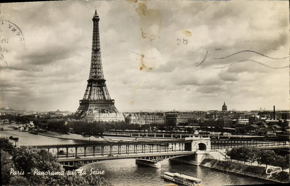 Paris - Panorama sur la Seine — Eiffel Tower and bridge — Gango - Frente