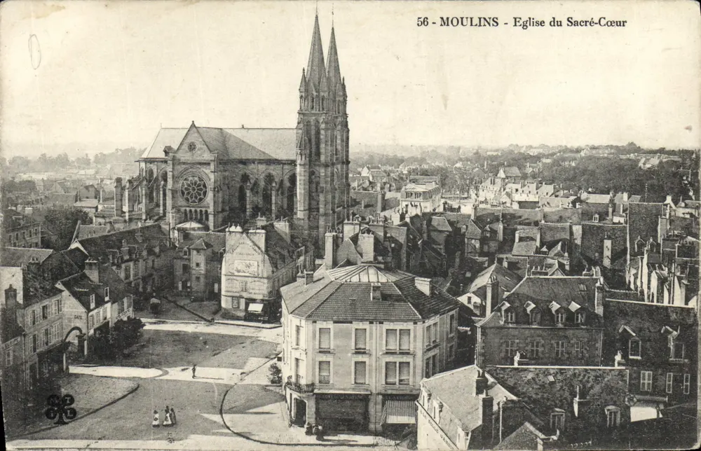 Moulins - Église du Sacré-Cœur — vue aérienne — série 56 - Recto