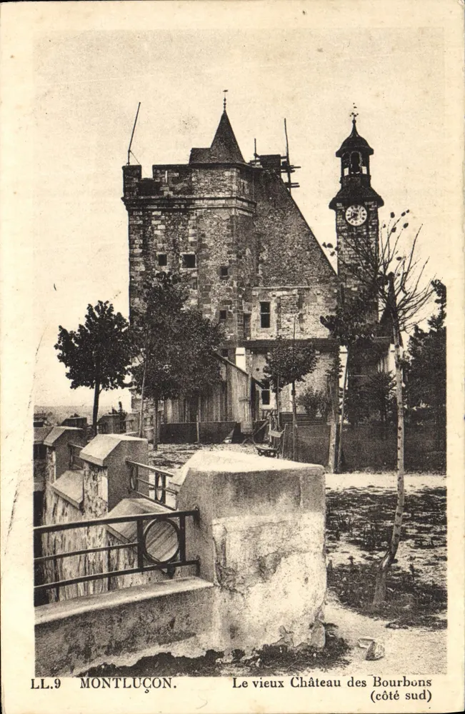 Montluçon — O Velho Castelo dos Bourbons (lado sul) — LL.9 - Frente