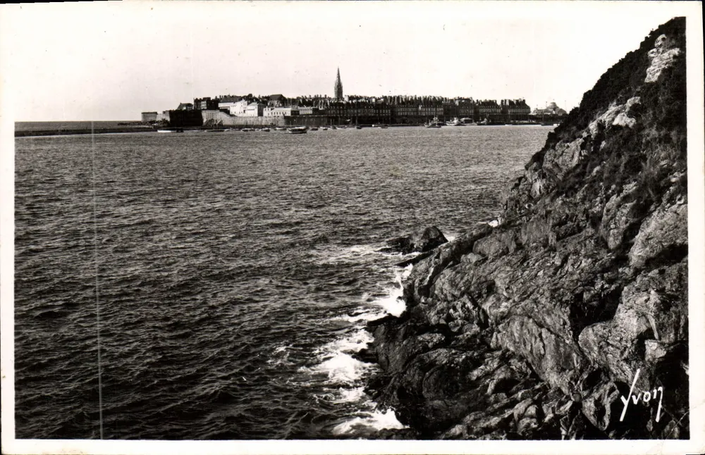 Saint-Malo (Ille-et-Vilaine) — Allgemeiner Blick von den Felsen von Aleth — Éditions d'Art Yvon - Vorderseite
