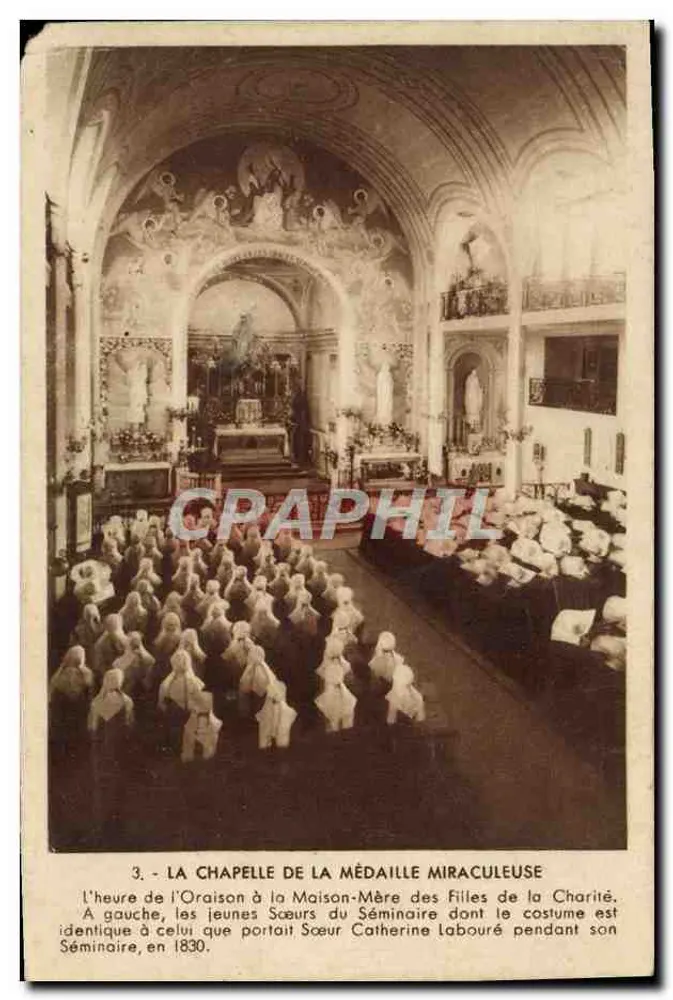 La chapelle de la Médaille Miraculeuse — scène de l'heure de l'oraison à la Maison-Mère des Filles de la Charité, avec les jeunes sœurs en costume identique à celui de Sœur Catherine Labouré en 1830 — éditeur non visible sur la carte - Frente