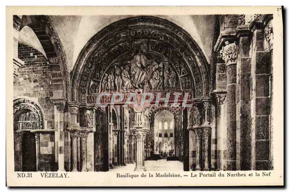 Vézelay — Basilika der Madeleine — Der Portal des Narthex und die Kirche - Vorderseite