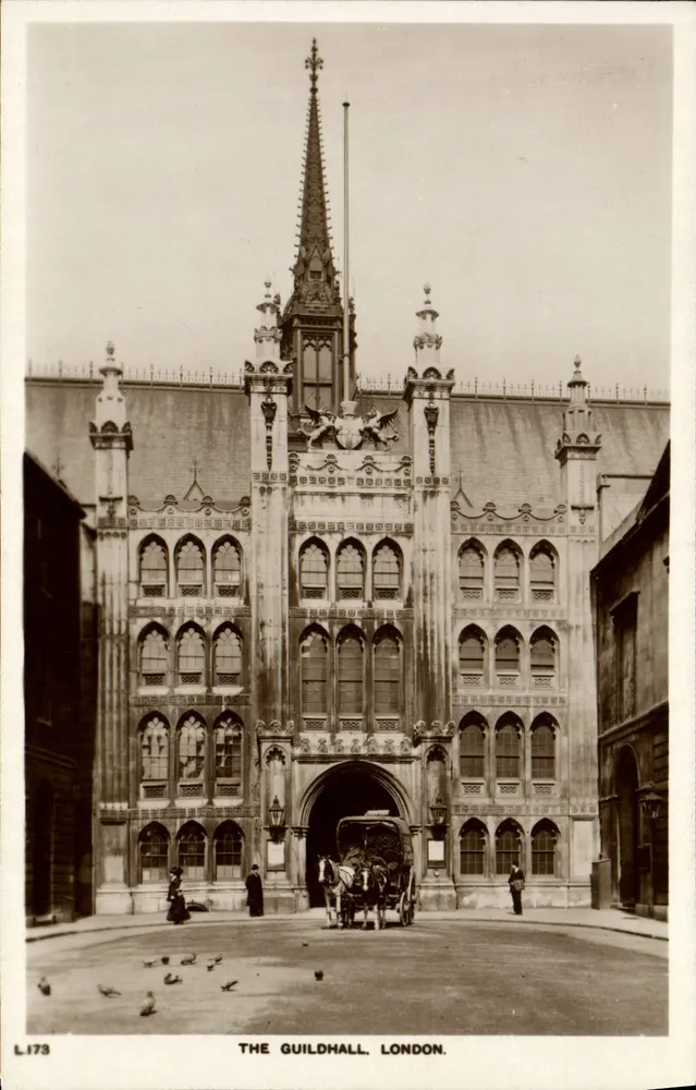 The Guildhall, Londres — vista do edifício gótico com carruagem — editor L.173 - Frente