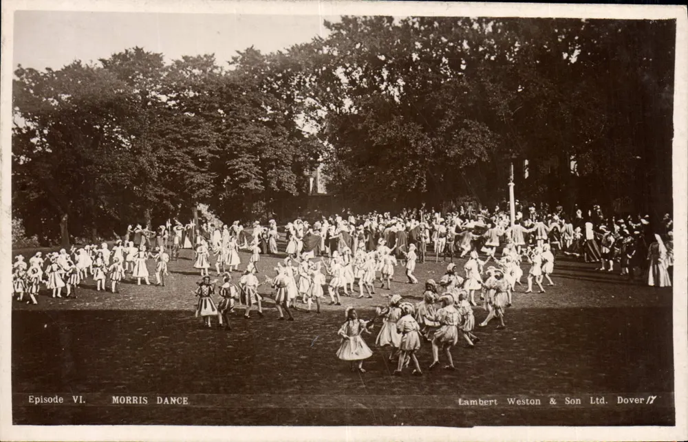Dança de Morris — Episódio VI — Lambert Weston & Son Ltd. Dover /7 - Frente