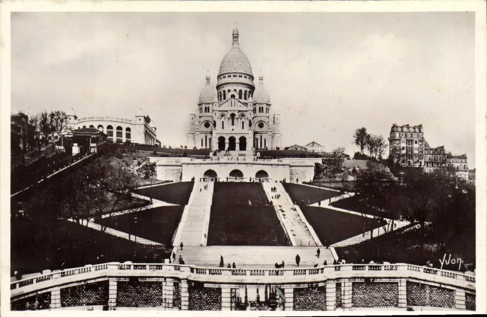 Sacré-Cœur de Montmartre — vista panorâmica — editor Yvon, número de série não visível - Frente