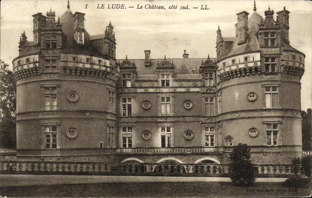 Le Lude — Zamek, strona południowa — LL. — Wyd. Goussain, Le Lude - Awers