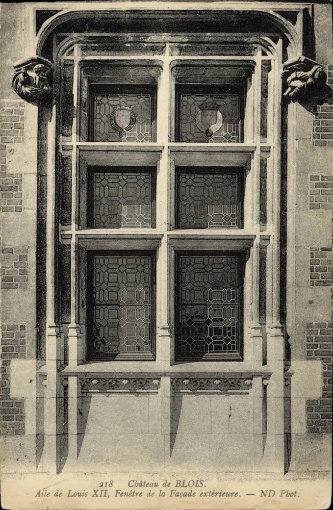 Schloss Blois — Flügel von Ludwig XII., Fenster der Außenfassade — ND Pbot. - Vorderseite