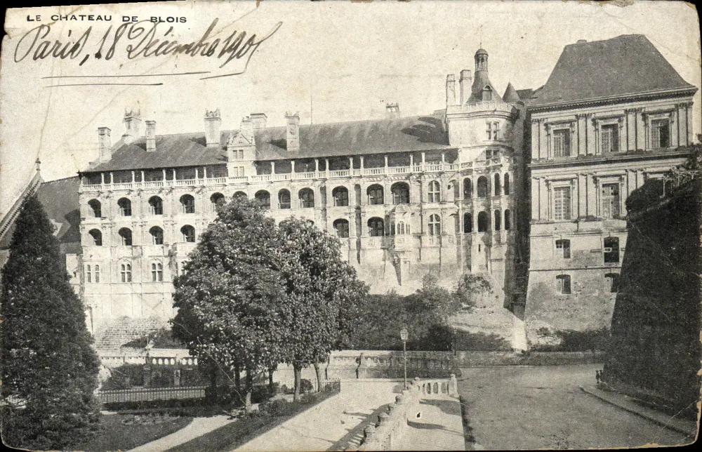 Le Château de Blois — vue du bâtiment principal avec jardin — éditeur Lejeune Taillebourg - Awers