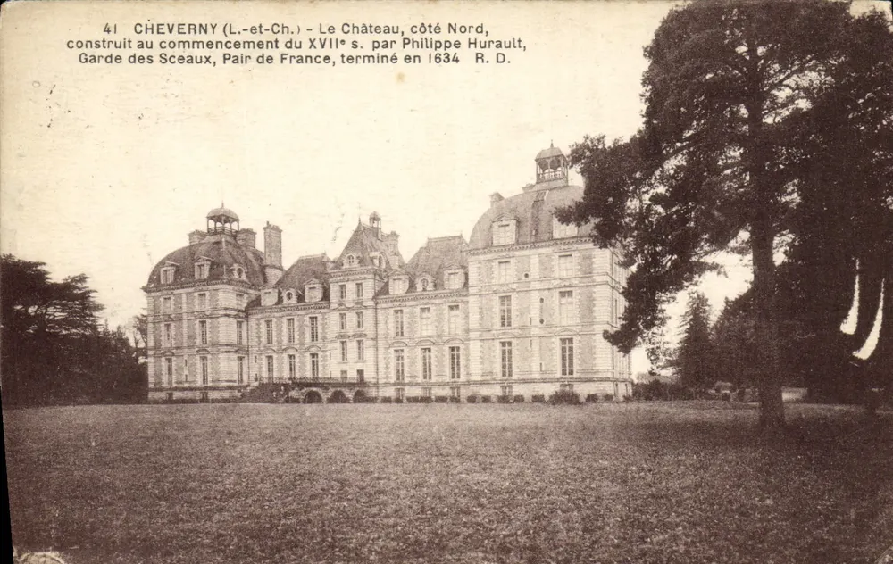 Chèvreny (L.-et-Ch.) — O Castelo, lado Norte — construído no início do século XVII por Philippe Hurault, Guarda dos Selos, Par da França, terminado em 1634 - Frente