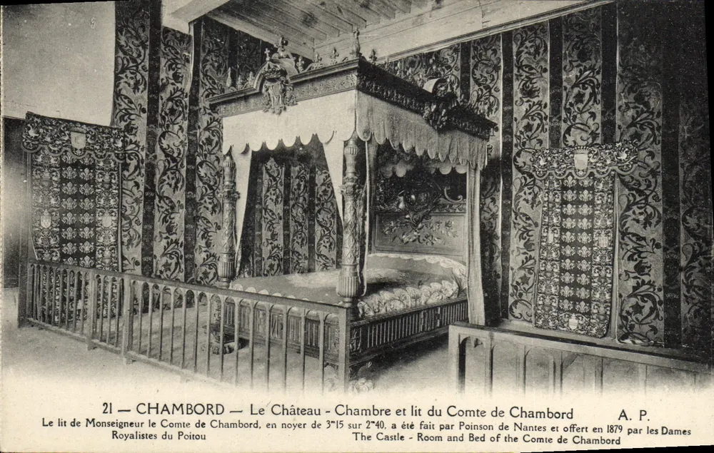 Chambord — Zimmer und Bett des Grafen von Chambord — A. P. - Vorderseite