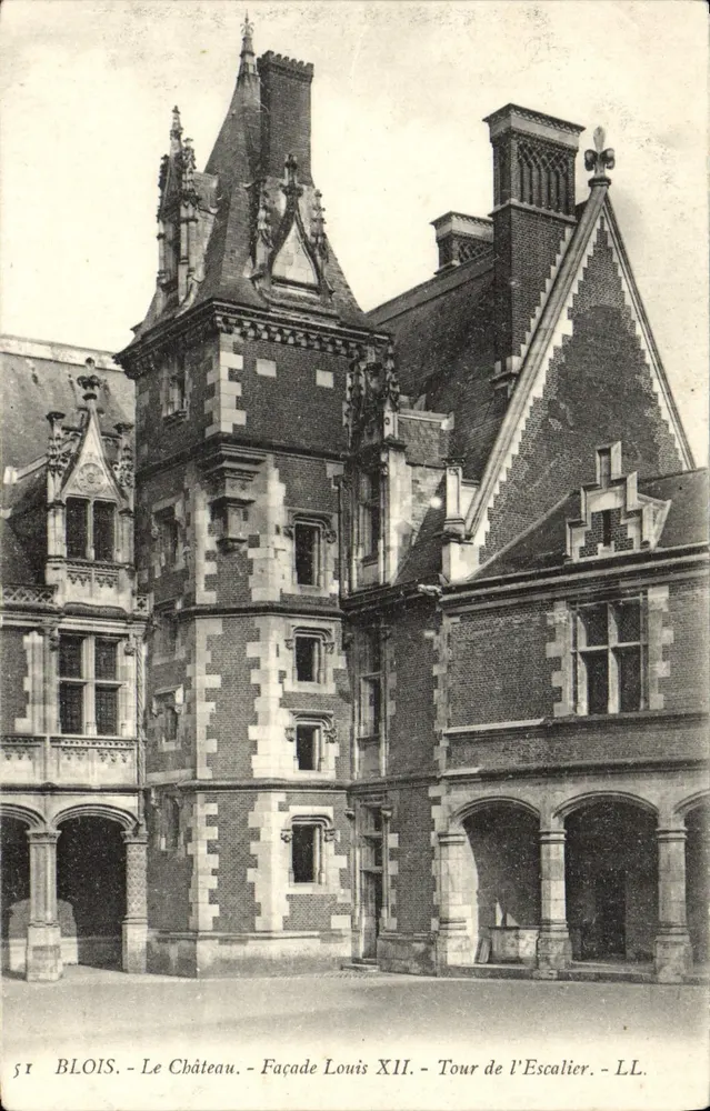 Blois - Das Schloss - Fassade von Ludwig XII. - Turm der Treppe - LL - Vorderseite