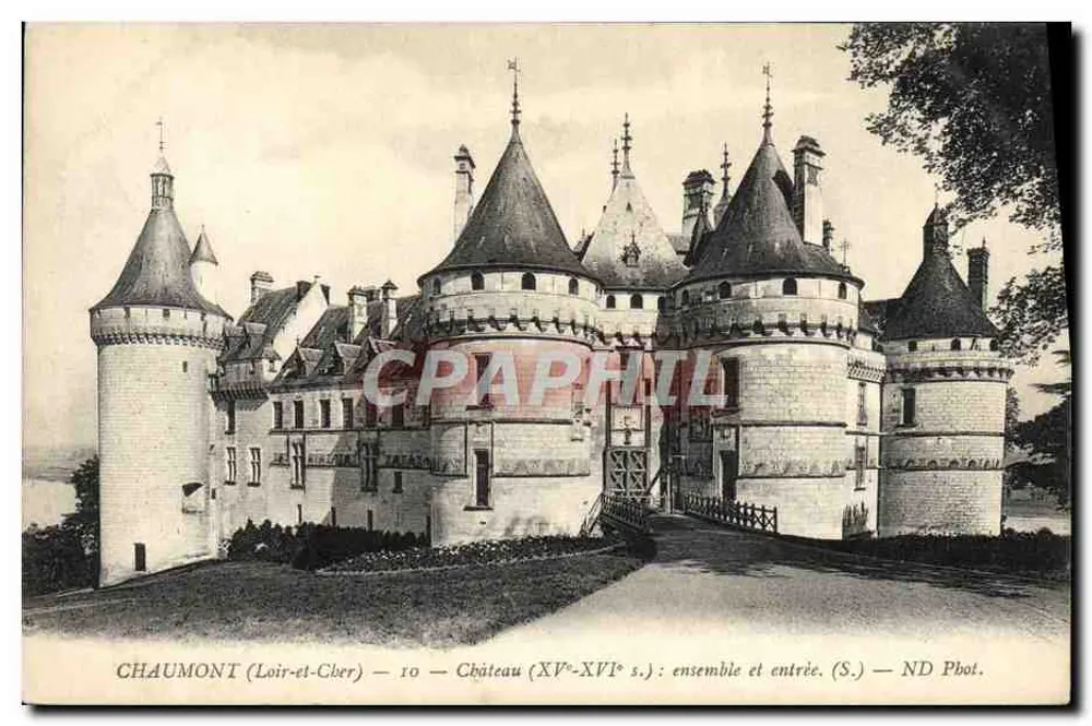 Chaumont (Loir-et-Cher) — Castelo (séculos XV-XVI): conjunto e entrada — ND Pbot. - Frente