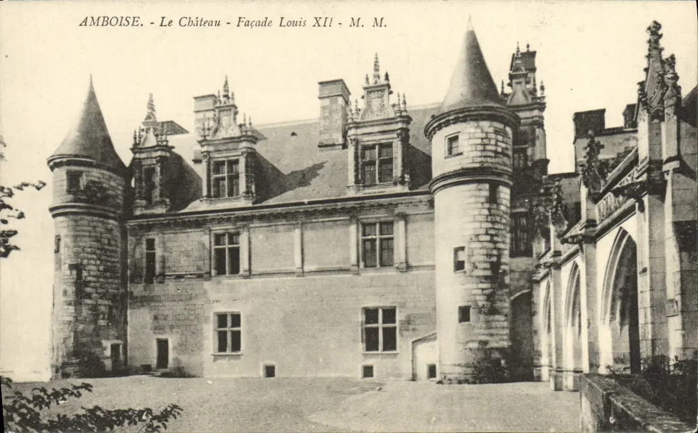 Amboise - O Castelo - Fachada de Luís XII - M. M. - Frente