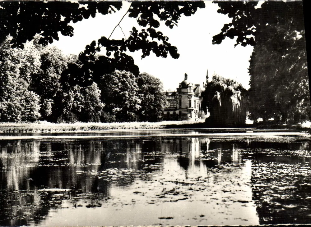O Castelo de Chantilly (Oise) — O parque - Frente