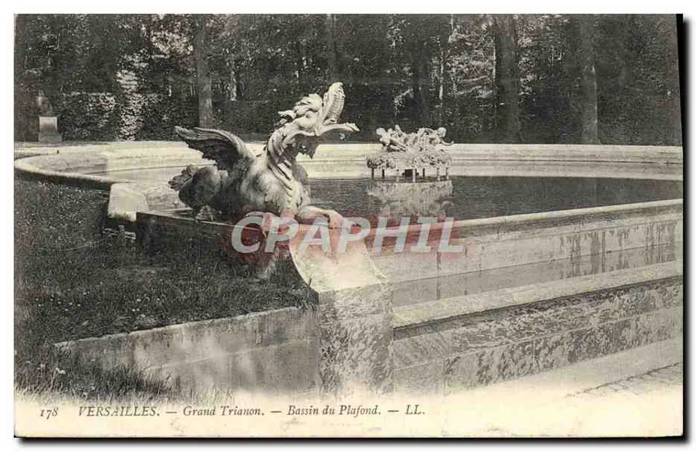 Versailles — Grand Trianon — Bassin du Plafond — LL. - Vorderseite