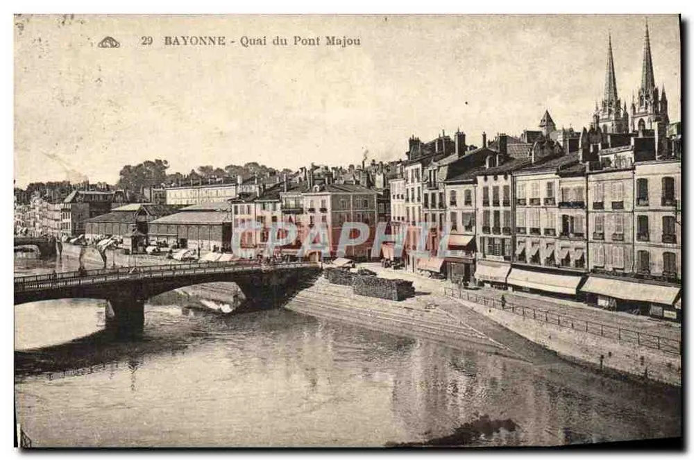 Bayonne - Quai du Pont Majou — Ansicht des Brückens und der Gebäude entlang des Flusses — n° 29 - Vorderseite