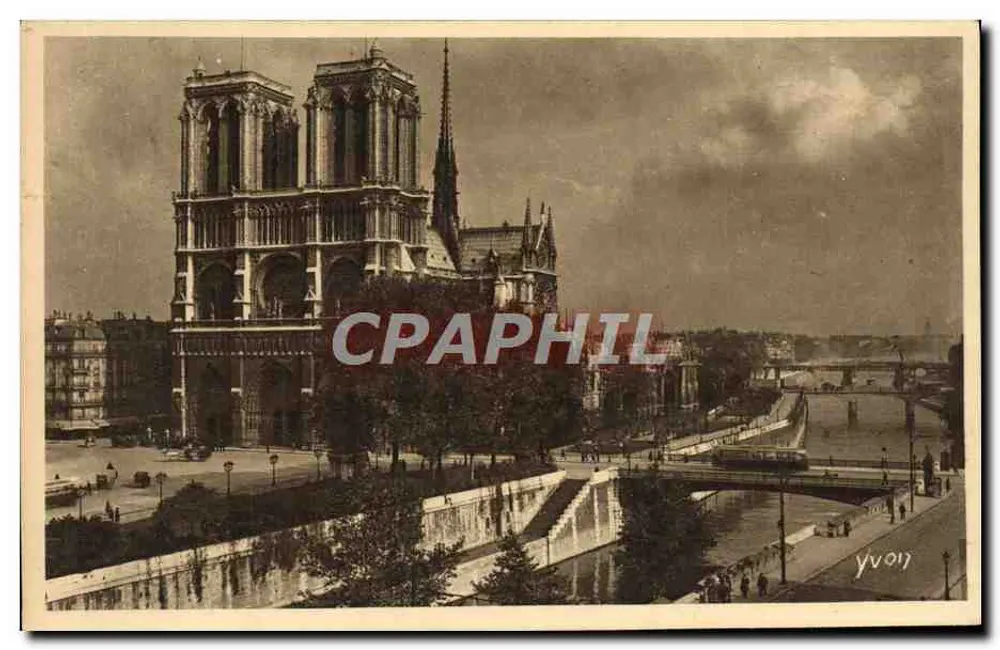 Notre-Dame de Paris — Vista geral — Les Éditions d'Art YVON, n°75 - Frente