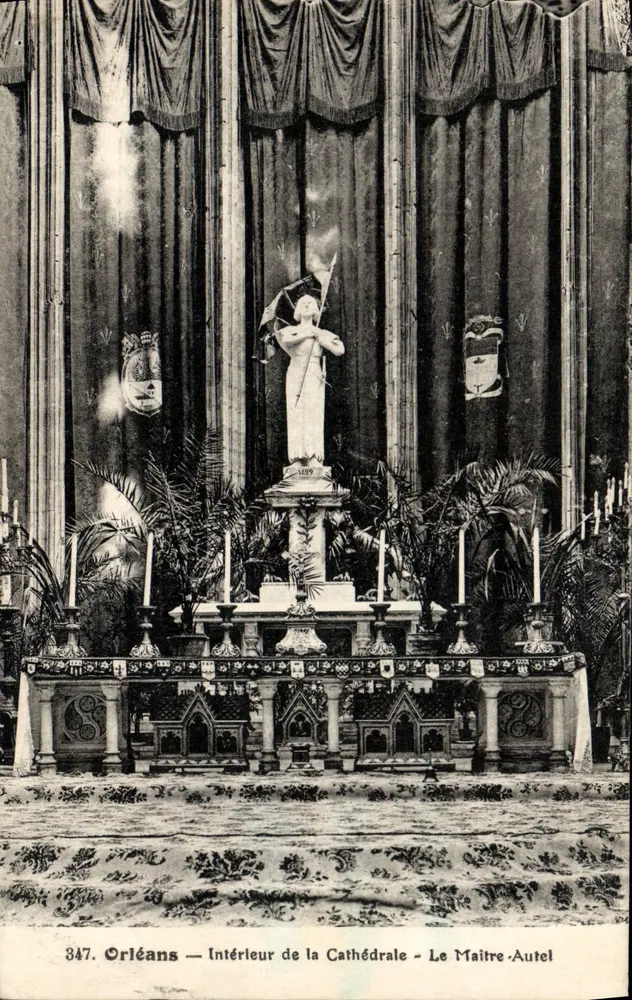 Orléans — Innenansicht der Kathedrale — Der Hauptaltar - Vorderseite