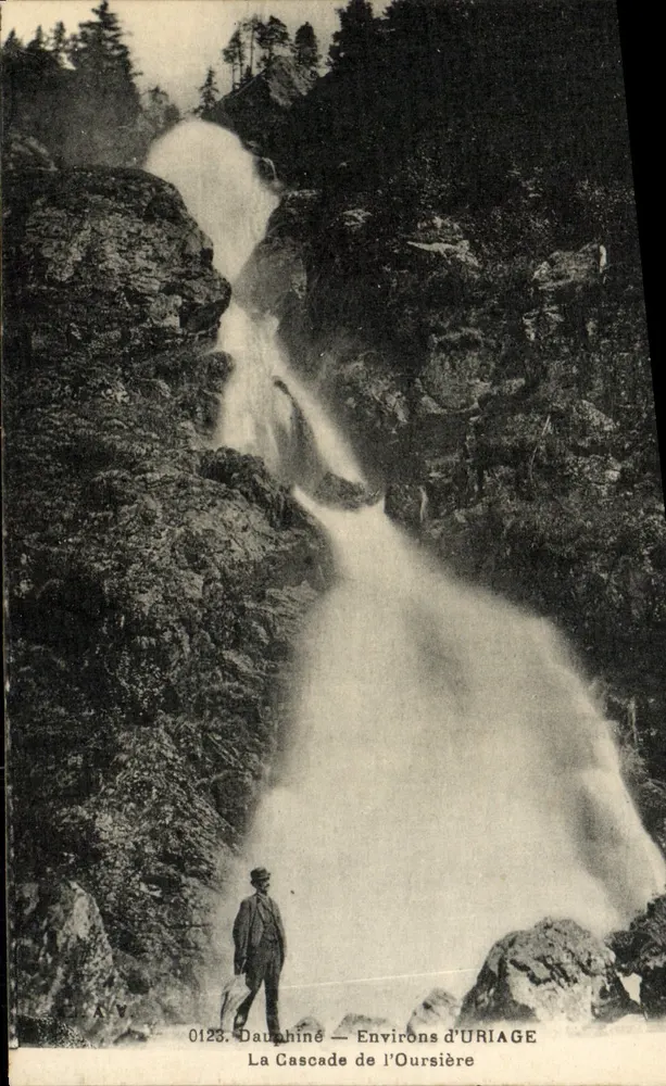 A Cascata da Ourièra — Arredores de URIAGE — Dauphiné — n° 0123 - Frente