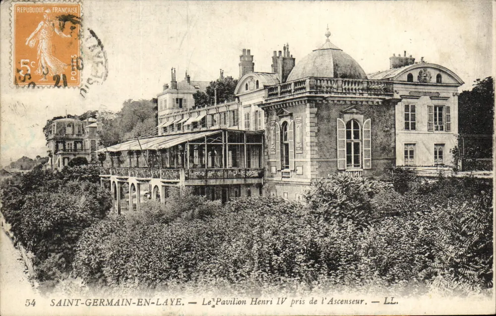 Saint-Germain-en-Laye — Der Pavillon Henri IV vom Aufzug aus — LL. - Vorderseite