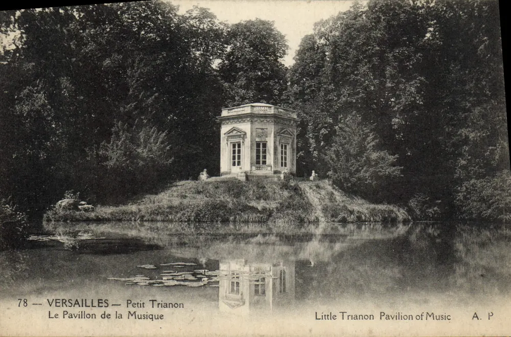Versailles — Petit Trianon — Pavillon de la Musique — A. P. - Vorderseite