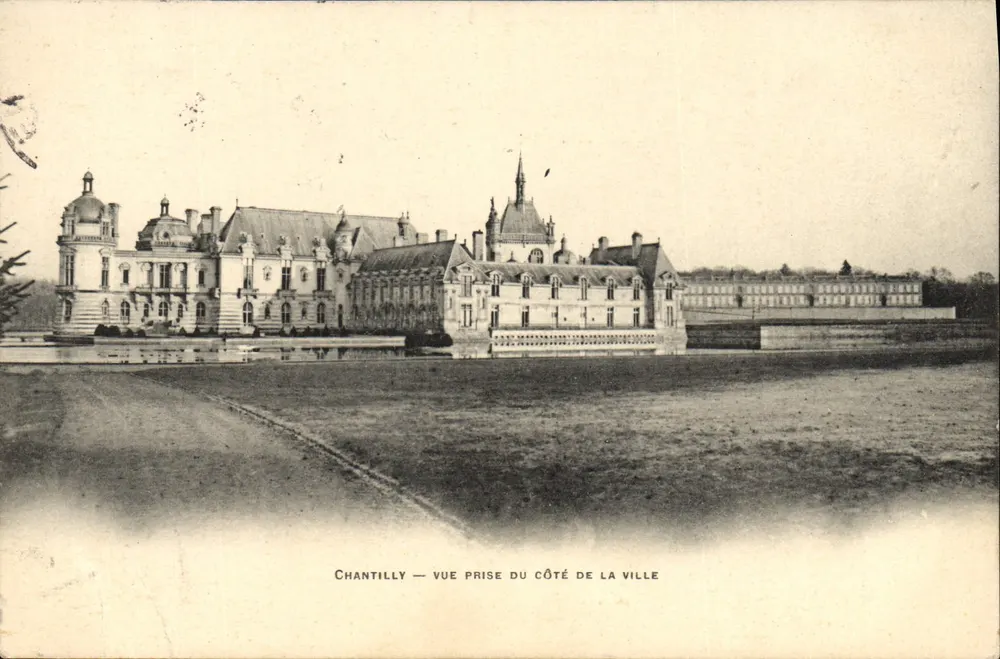 Chantilly — Ansicht vom Stadtrand — Fotograf A. Brige, Paris - Vorderseite