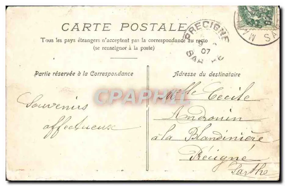 Na estrebaria — uma mulher ordenha uma vaca — editor De C.S. - Verso