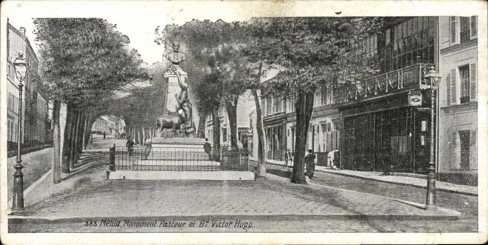 Melun - Monumento Pasteur e Cane de Victor Hugo — editor não identificado, número de série 383 - Frente