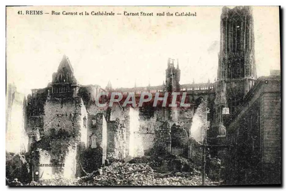 Reims — Rue Carnot et la Cathédrale — Carnot Street and the Cathedral - Recto