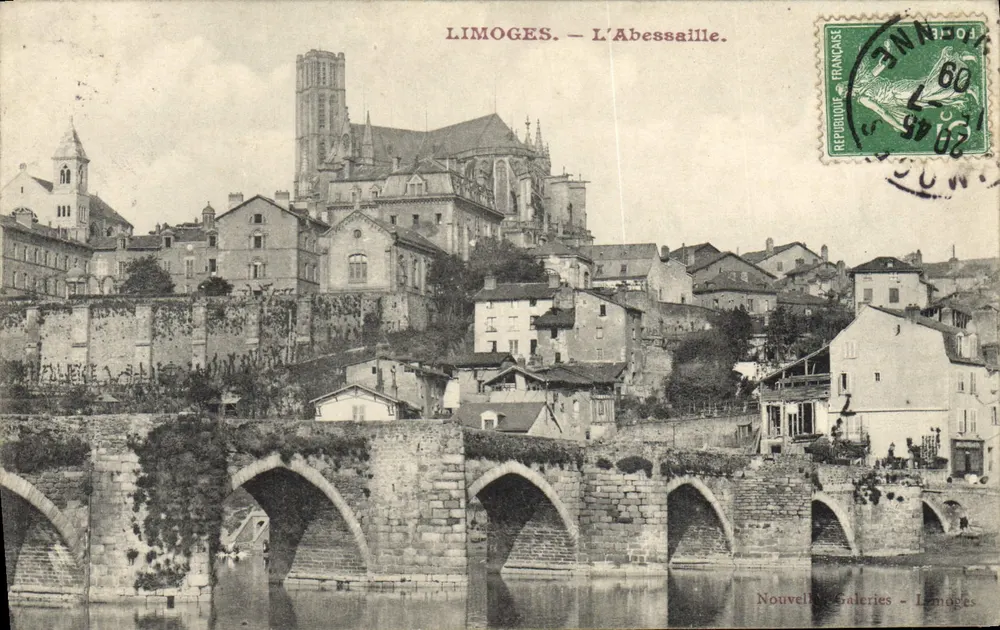 Limoges — L'Abessaille — Novas Galerias - Limoges - Frente