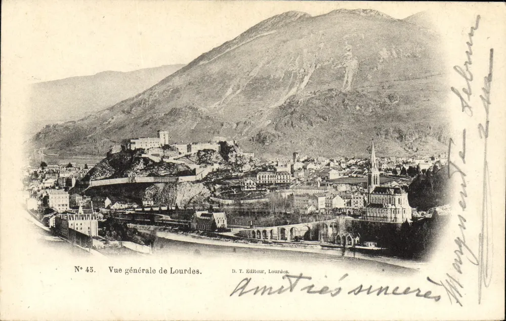 Vista geral de Lourdes — N° 45 — D. T. Editor, Lourdes - Frente