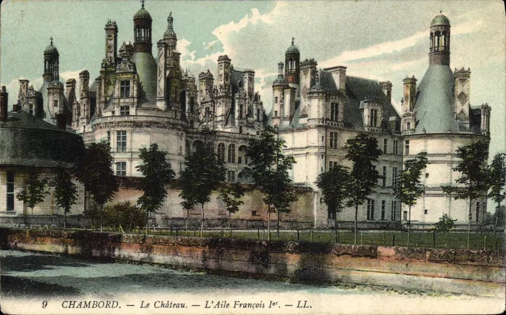 Chambord — Das Schloss — Das Flügel François Ier — LL. - Vorderseite