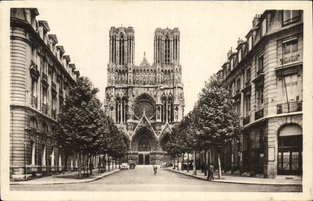 Reims — A Catedral — REIMS PHOTOGRAPHIQUE n°297 - Frente