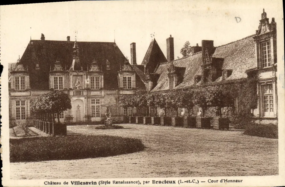 Castelo de Villesavin (Estilo Renascentista), por Bracleux (L.-et-C.) — Cour d'Honneur - Frente