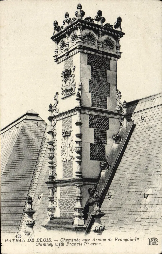 Schloss Blois — Kamin mit den Wappen von François I — ND Fotografie - Vorderseite