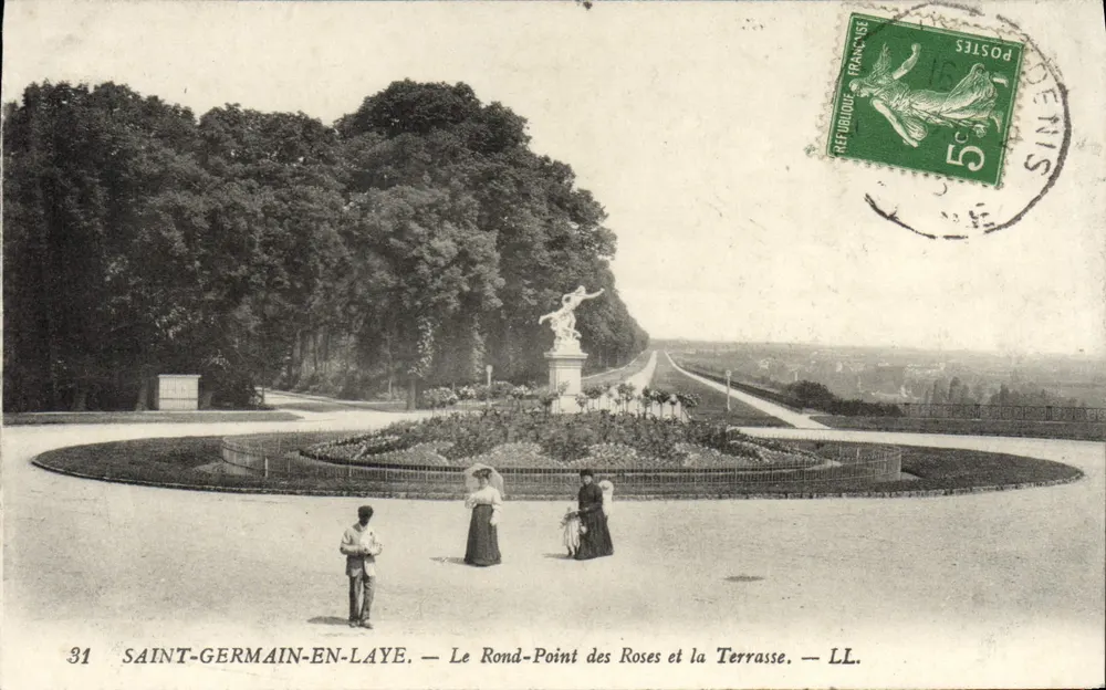 Saint-Germain-en-Laye — Der Rond-Point des Roses und die Terrasse — LL. - Vorderseite