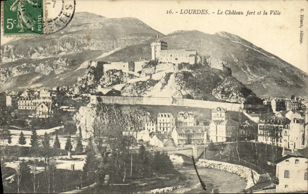 Lourdes - Das FestungsSchloss und die Stadt — E. Erfoury Verlag, Nr. 16 - Vorderseite