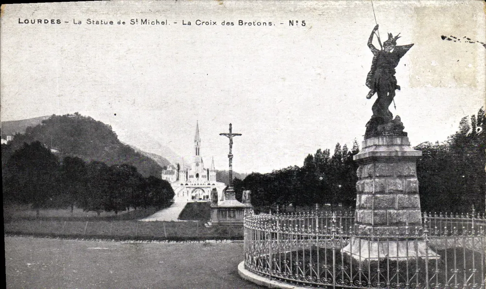 Lourdes - Die Statue des hl. Michael - Die Kreuz der Brotons - N°5 - Vorderseite