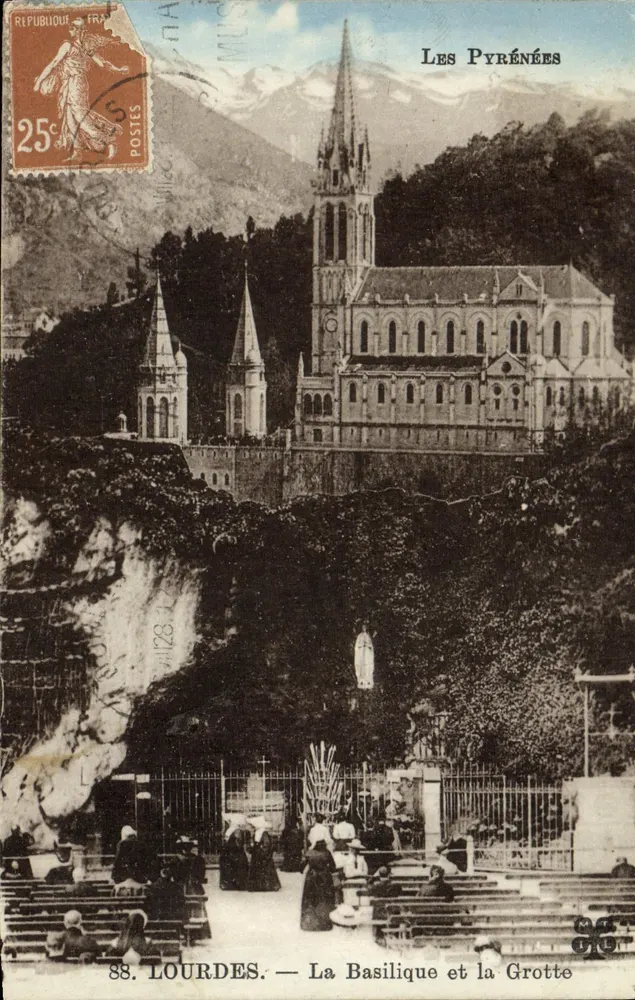 Lourdes — A Basílica e a Gruta — Editor Les Pyrénées, n°88 - Frente