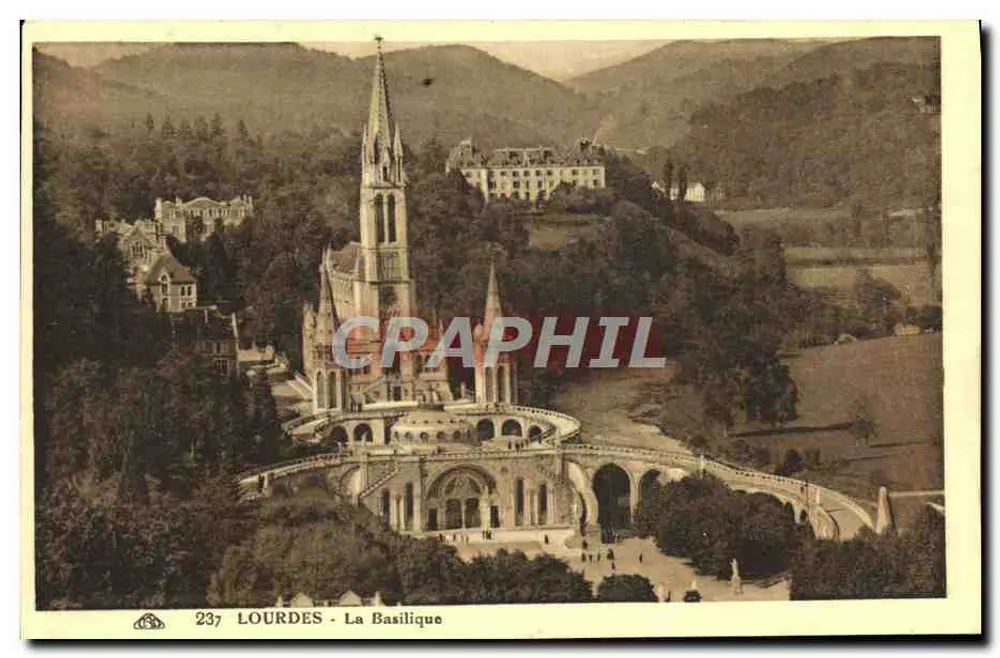 Lourdes - A Basílica — editor: La Boîte Postale Française, n° 237 - Frente