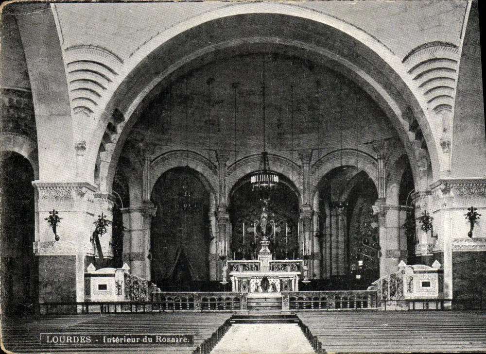 Lourdes - Interior do Rosário - Frente