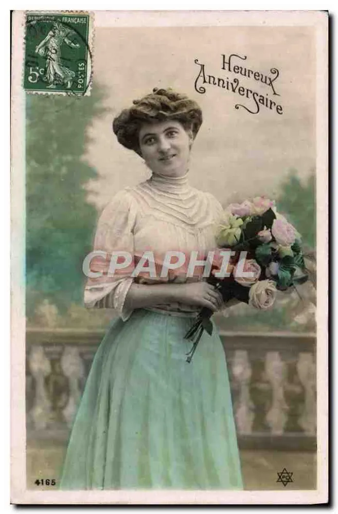 Frau in einem hellblauen Kleid mit Blumenstrauß — Frohes Geburtstag — Verlag nicht sichtbar, Seriennummer 4185 - Vorderseite