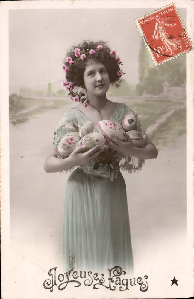 Junge Frau in blauem Kleid mit dekorierten Eiern — Frohe Ostern — VBC Serie N. 3773 - Vorderseite