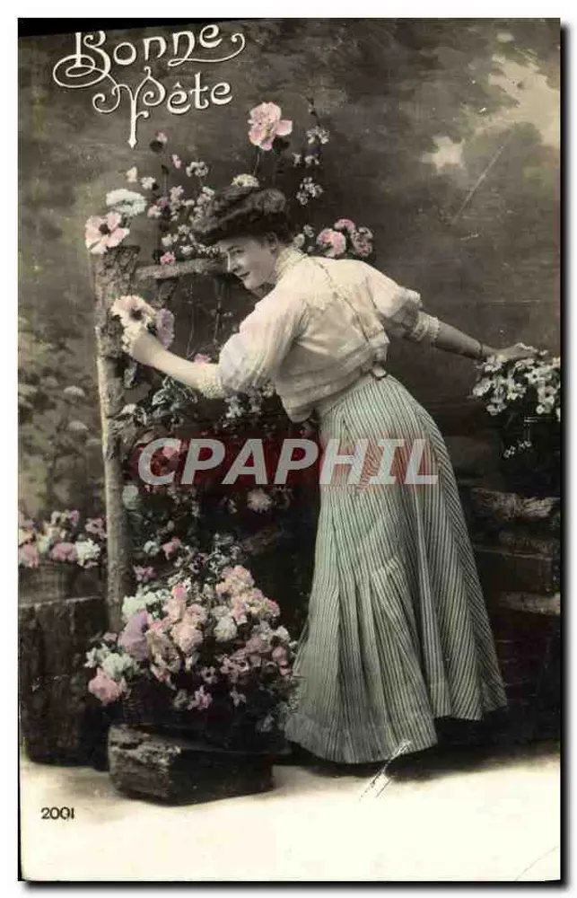 Femme au jardin — carte postale de vœux — éditeur anonyme, n° 2001 - Recto