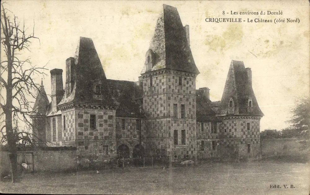 Criqueville - O Castelo (lado Norte) — Os arredores de Dozulé — Edit. V. B. - Frente
