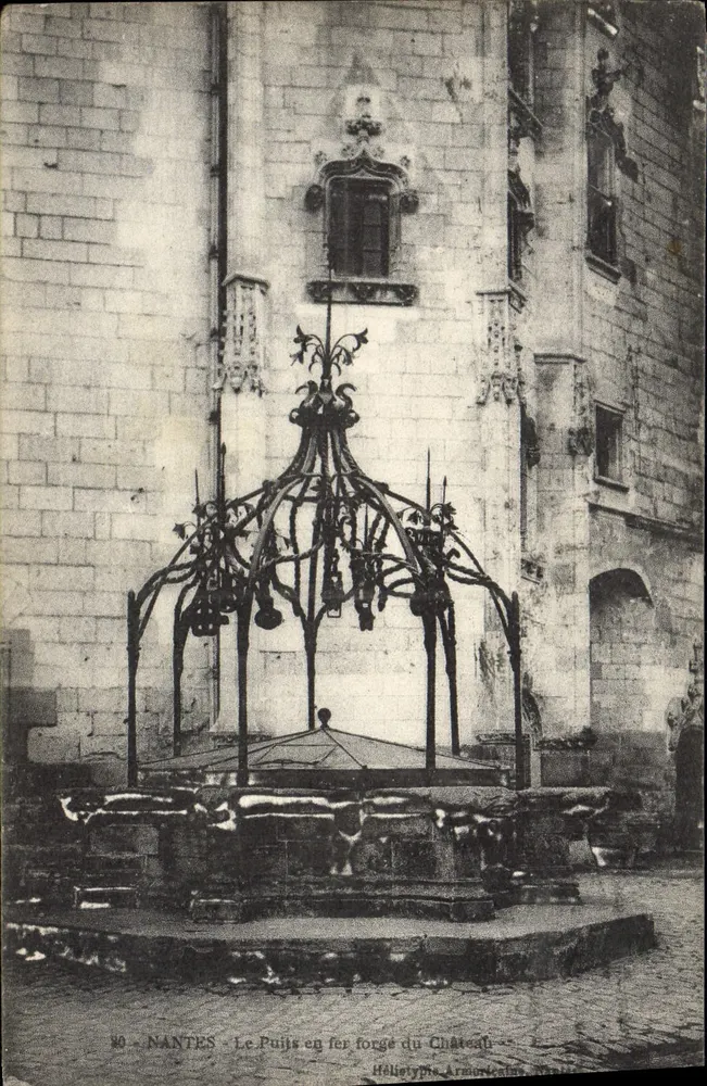 Nantes - O Poço de Ferro Fundido do Castelo — Héliotypie Armont, n°90 - Frente
