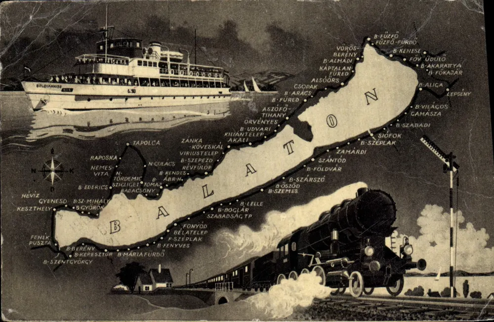 Balaton — Carte illustrée avec bateau et train — Éditeur : Képzőművészeti Alap Kiadóvállalat - Vorderseite